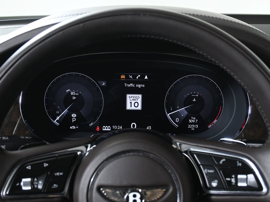 Used 2022 Bentley Bentayga AWD/4WD image 20