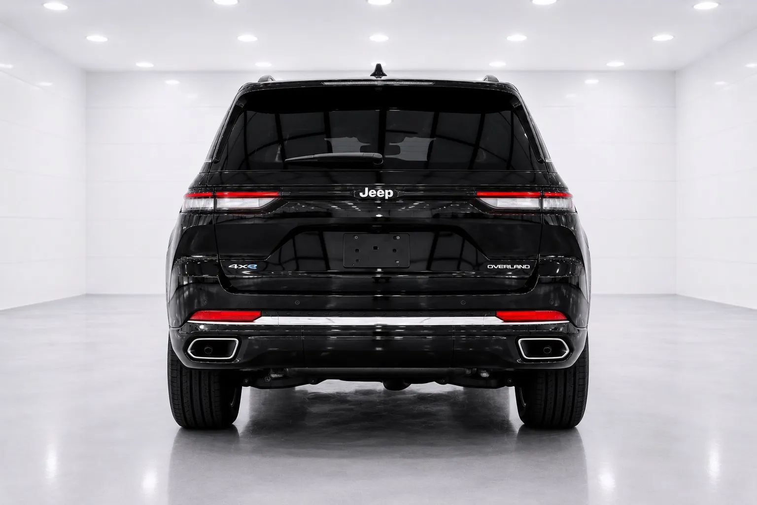 Used 2023 Jeep Grand Cherokee Summit w/ Luxury Tech Group V AWD/4WD image 4