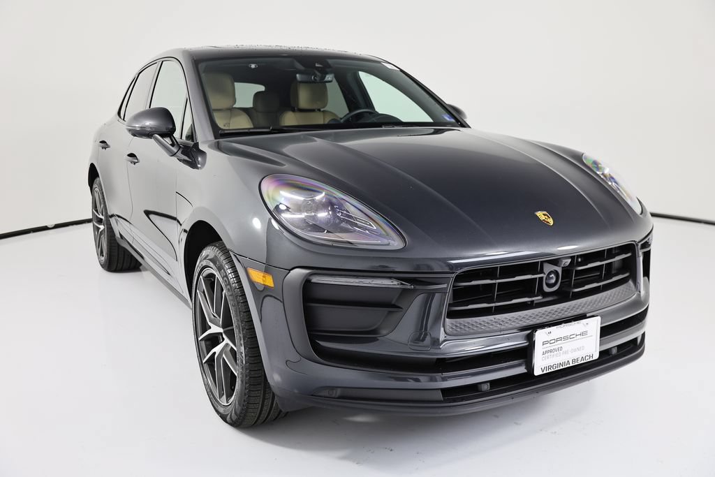 Certified 2026 Porsche Macan AWD/4WD image 9