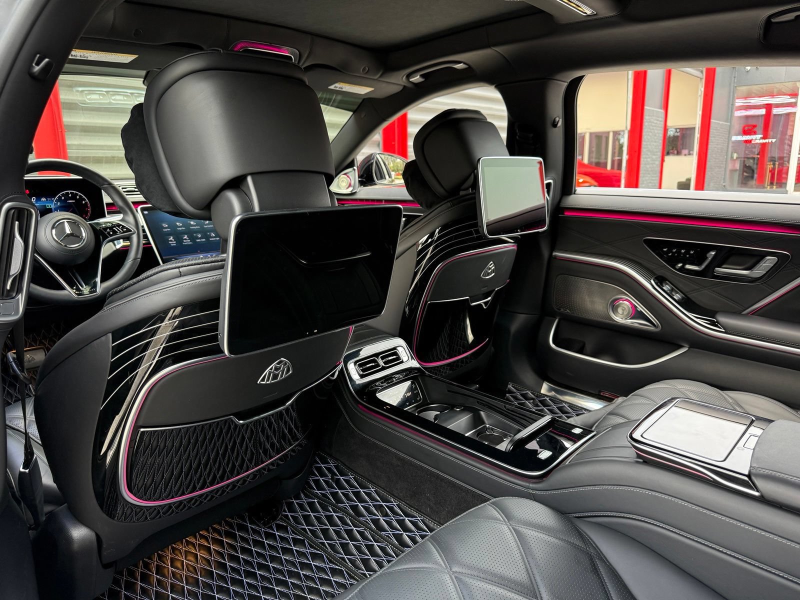 Used 2023 Mercedes-Benz Maybach S 580 4MATIC image 22