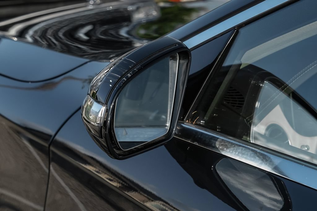 Used 2019 Mercedes-Benz S 560 Sedan image 45