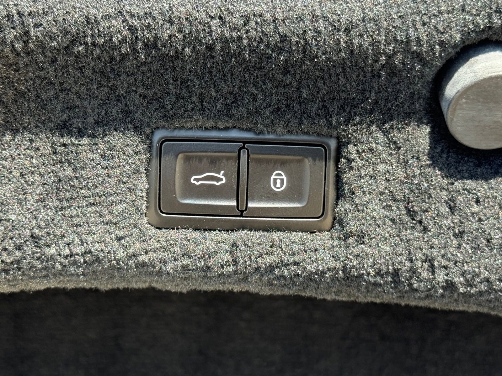 Used 2021 Bentley Continental GT image 22