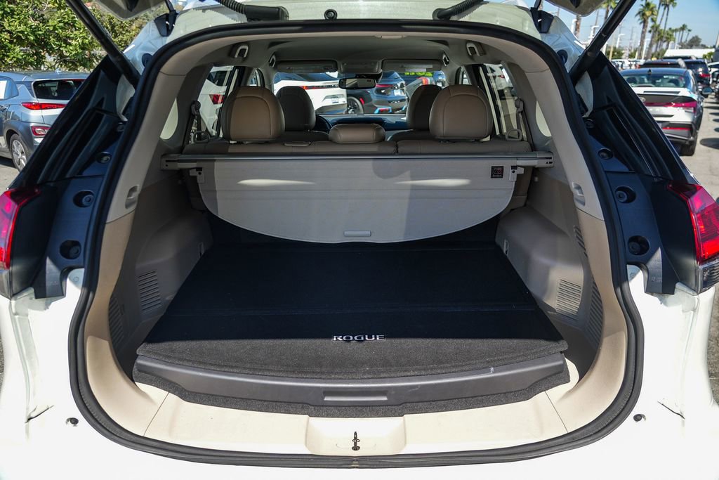 Used 2017 Nissan Rogue SL image 26