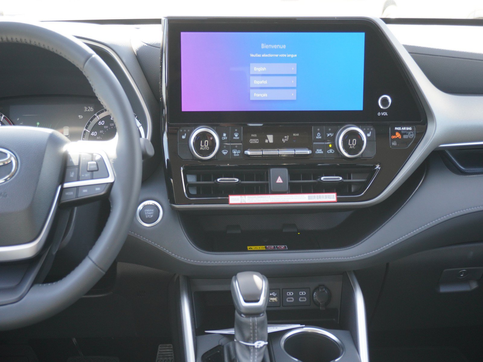 New 2026 Toyota Highlander XLE AWD/4WD image 18