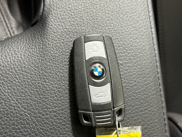 Used 2011 BMW 328i Sedan image 40