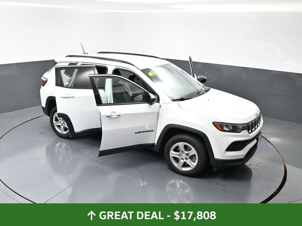 Used 2023 Jeep Compass Latitude image 61
