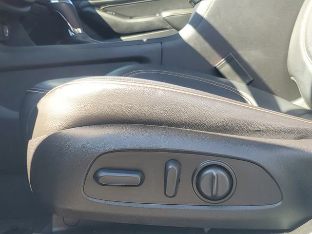 Used 2019 Chevrolet Traverse Premier w/ Redline Edition image 17