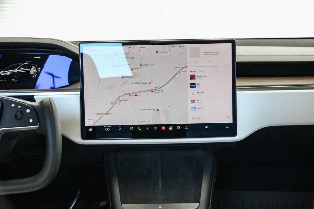 Used 2023 Tesla Model X AWD/4WD image 14
