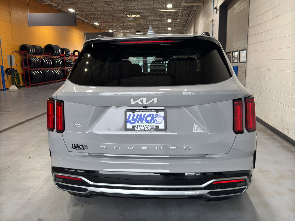 Used 2022 Kia Sorento SX image 4