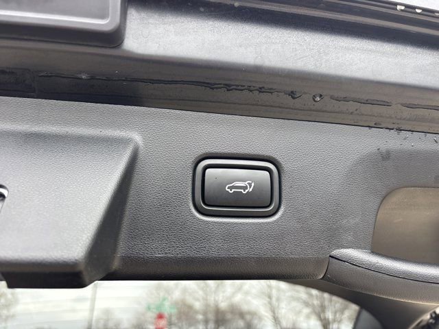 Used 2025 Hyundai Tucson Limited image 9