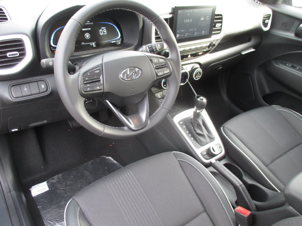 New 2026 Hyundai Venue SEL FWD image 8
