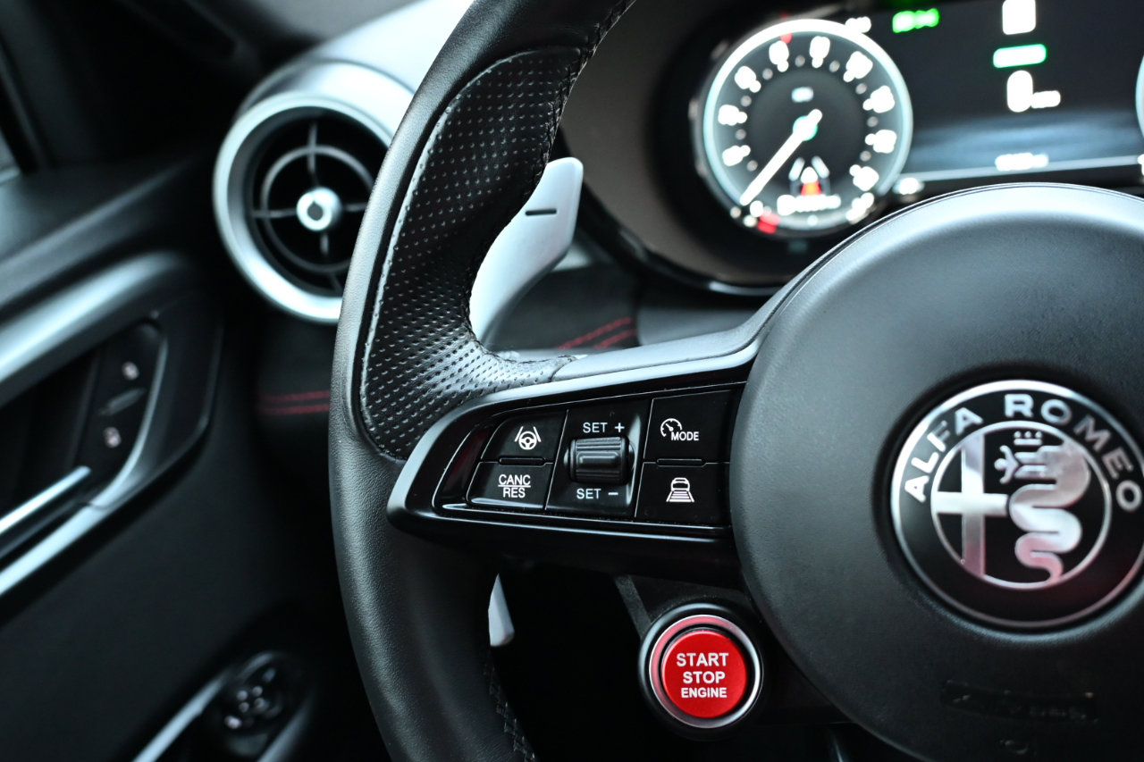 Used 2024 Alfa Romeo Tonale Veloce w/ Active Assist Package image 15