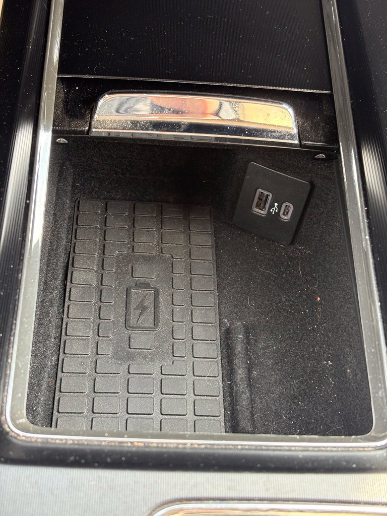 Used 2023 Lincoln Corsair AWD w/ Equipment Group 101A image 25