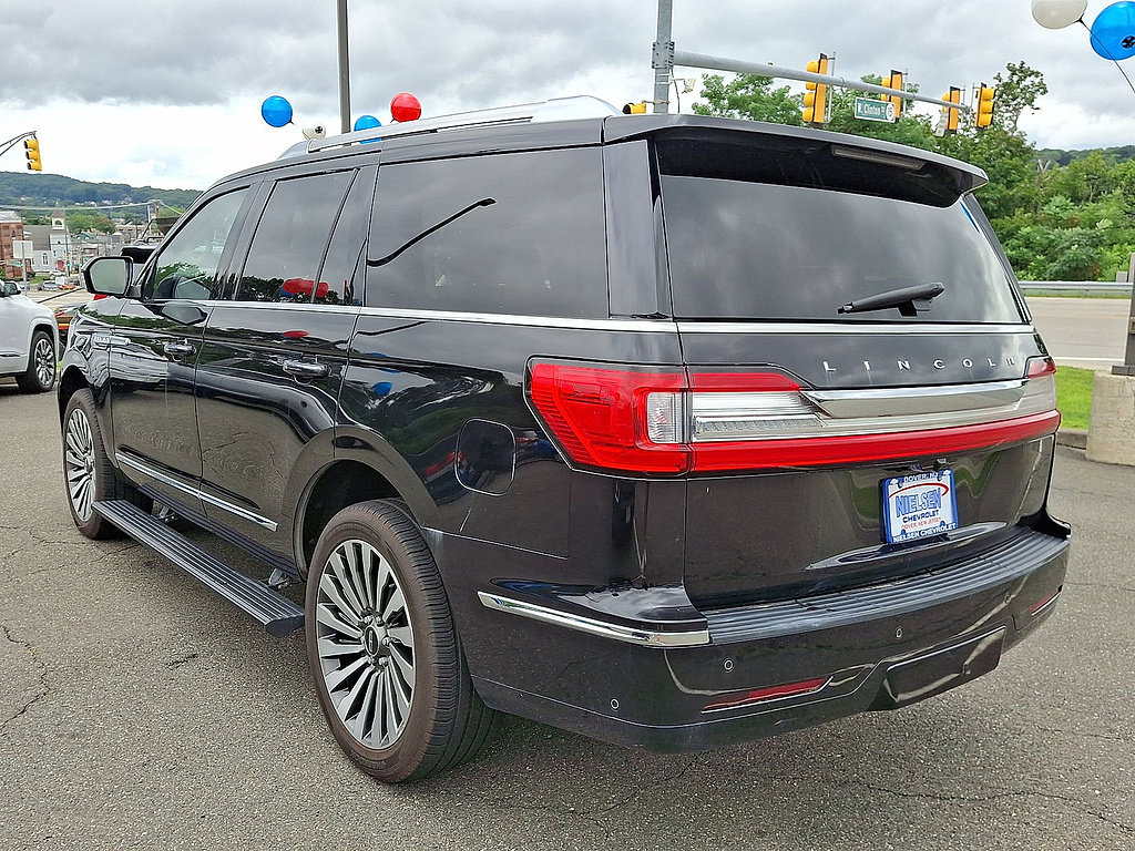 Used 2021 Lincoln Navigator Reserve w/ Luxury Package AWD/4WD image 22