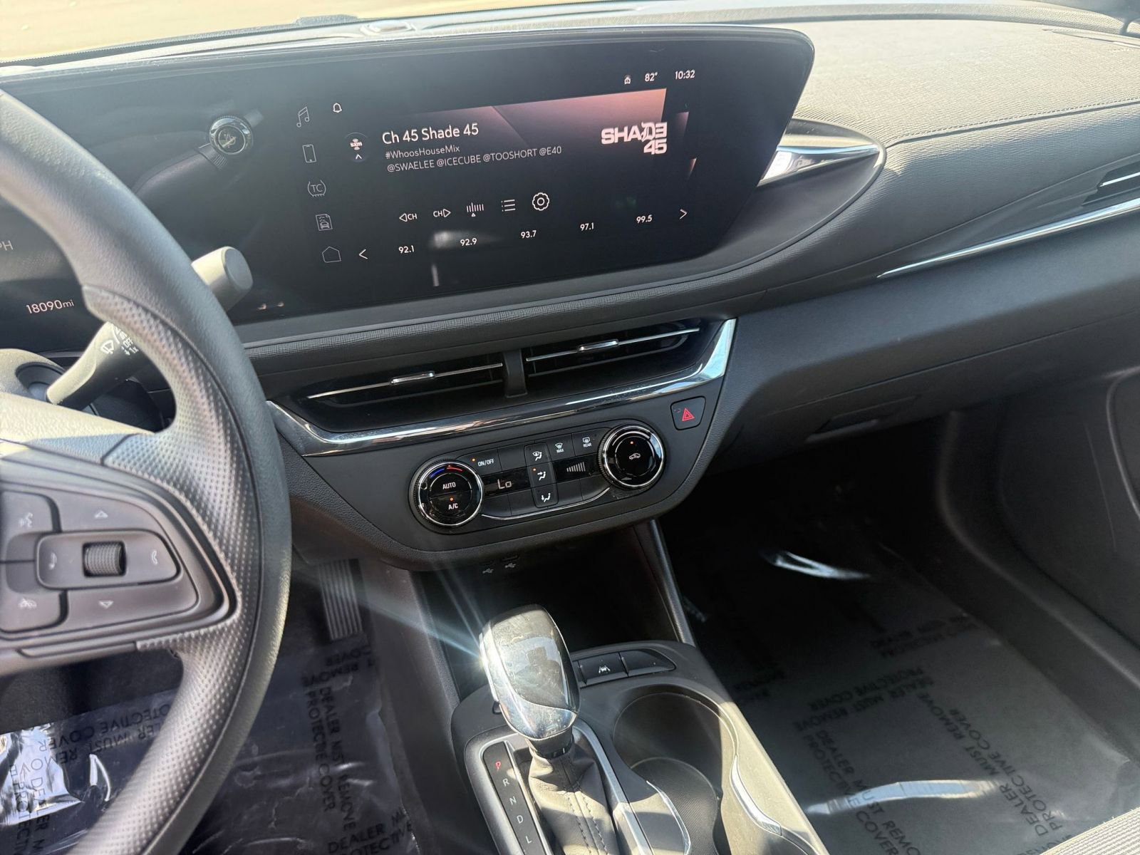 Used 2025 Buick Envista Preferred image 17