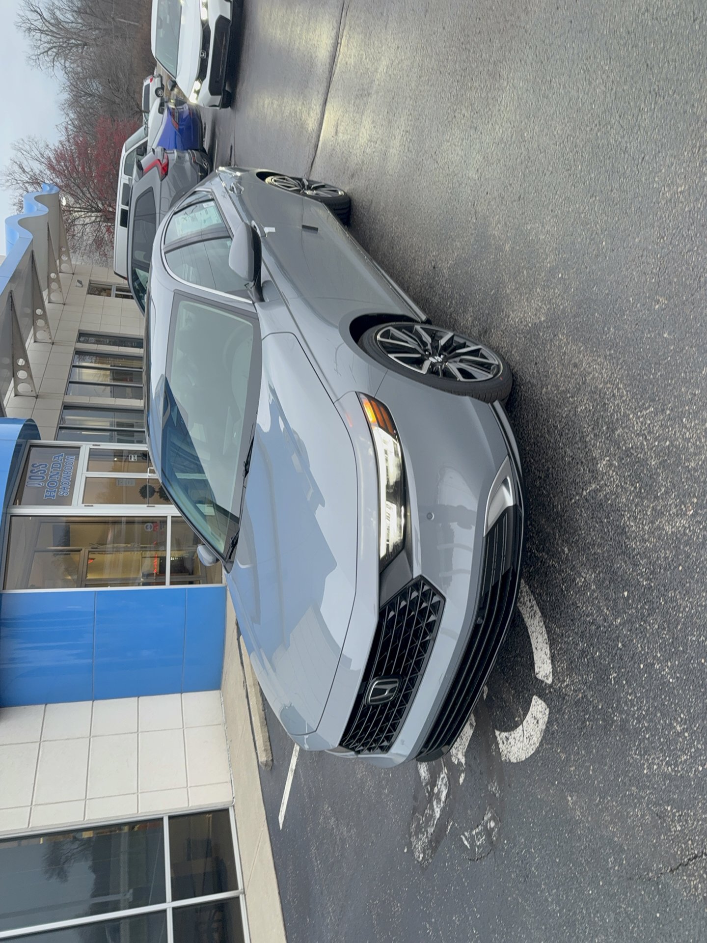 Used 2025 Honda Accord Touring image 1