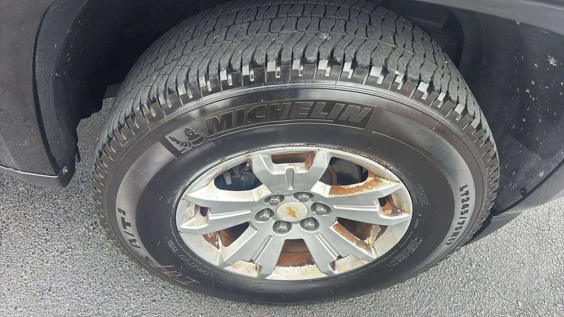 Used 2017 Chevrolet Colorado LT RWD image 30