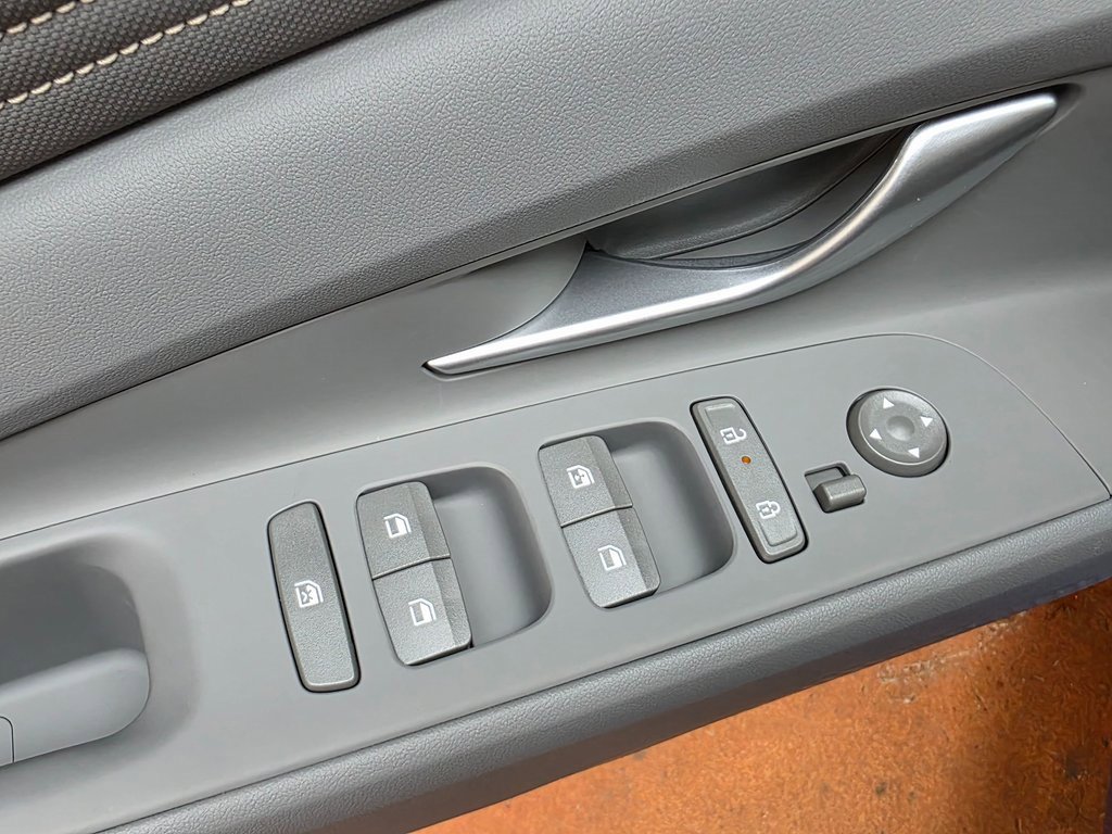 New 2026 Hyundai Elantra Sport w/ Cargo Package image 17