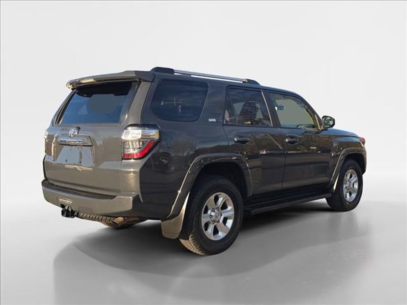 Used 2024 Toyota 4Runner SR5 image 5