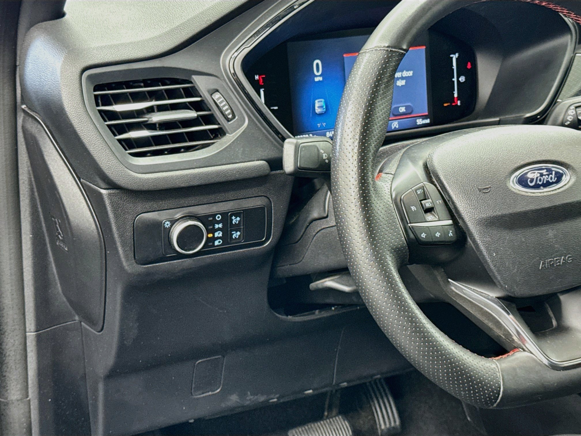 Used 2025 Ford Escape ST-Line FWD image 17