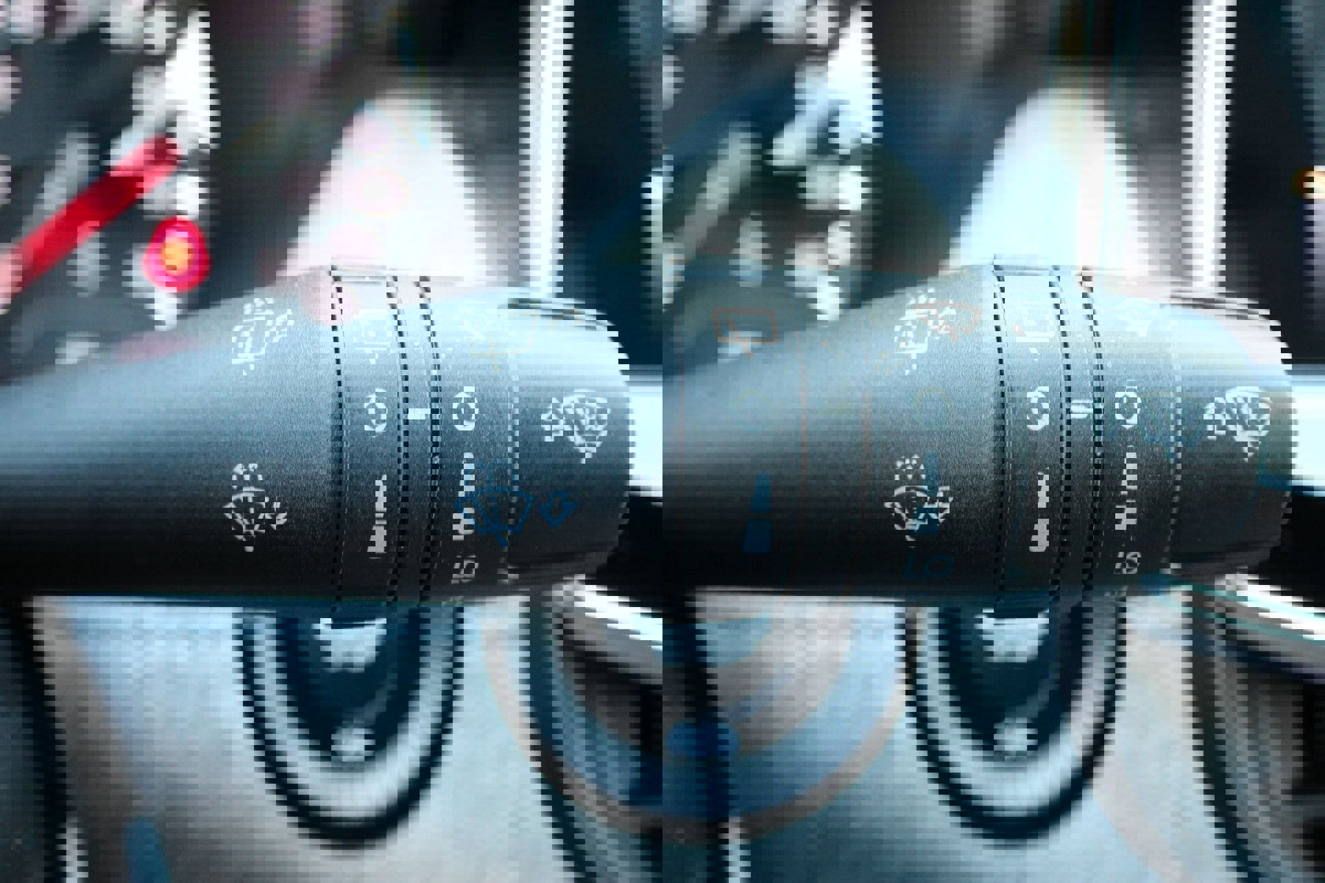 Used 2024 Jeep Compass Latitude image 27