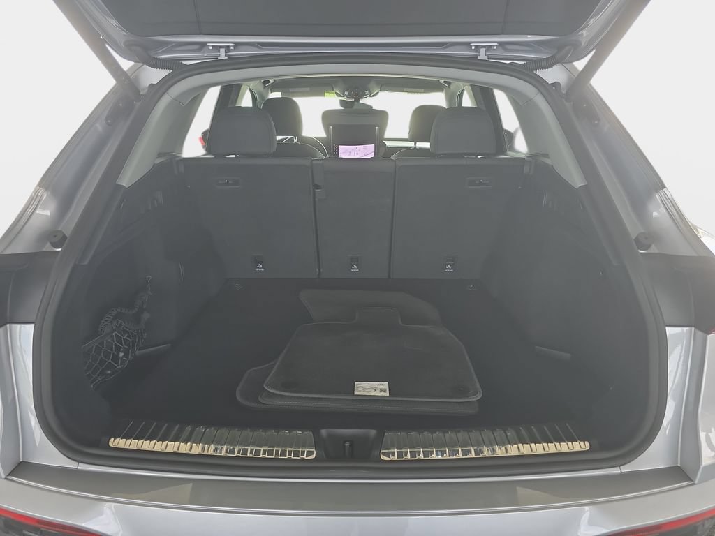 Certified 2025 Audi Q5 Premium w/ Convenience Package AWD/4WD image 10