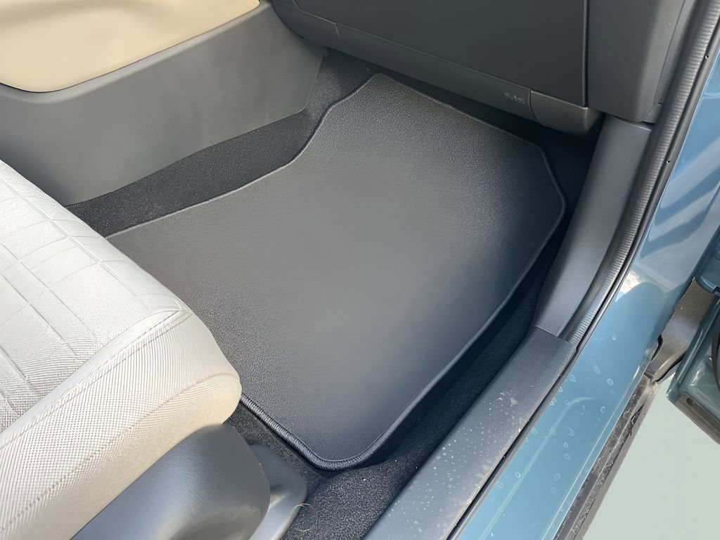 Used 2025 Honda HR-V LX image 31