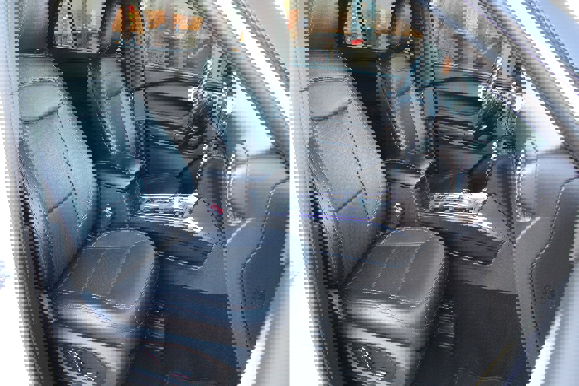 Used 2020 Ford Explorer Limited image 13