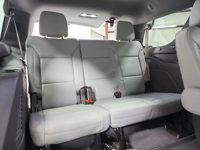 Used 2022 Chevrolet Tahoe Z71 w/ Luxury Package AWD/4WD image 47