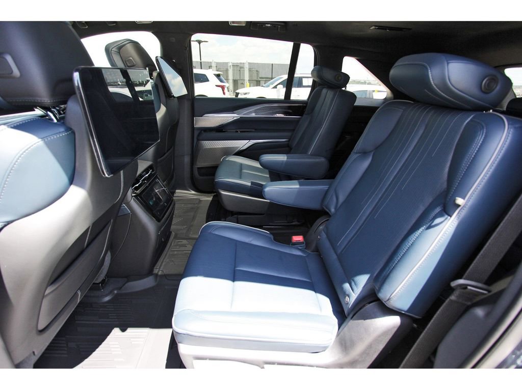 New 2026 Cadillac Escalade IQ Sport 2 w/ LPO, ONYX Package image 7