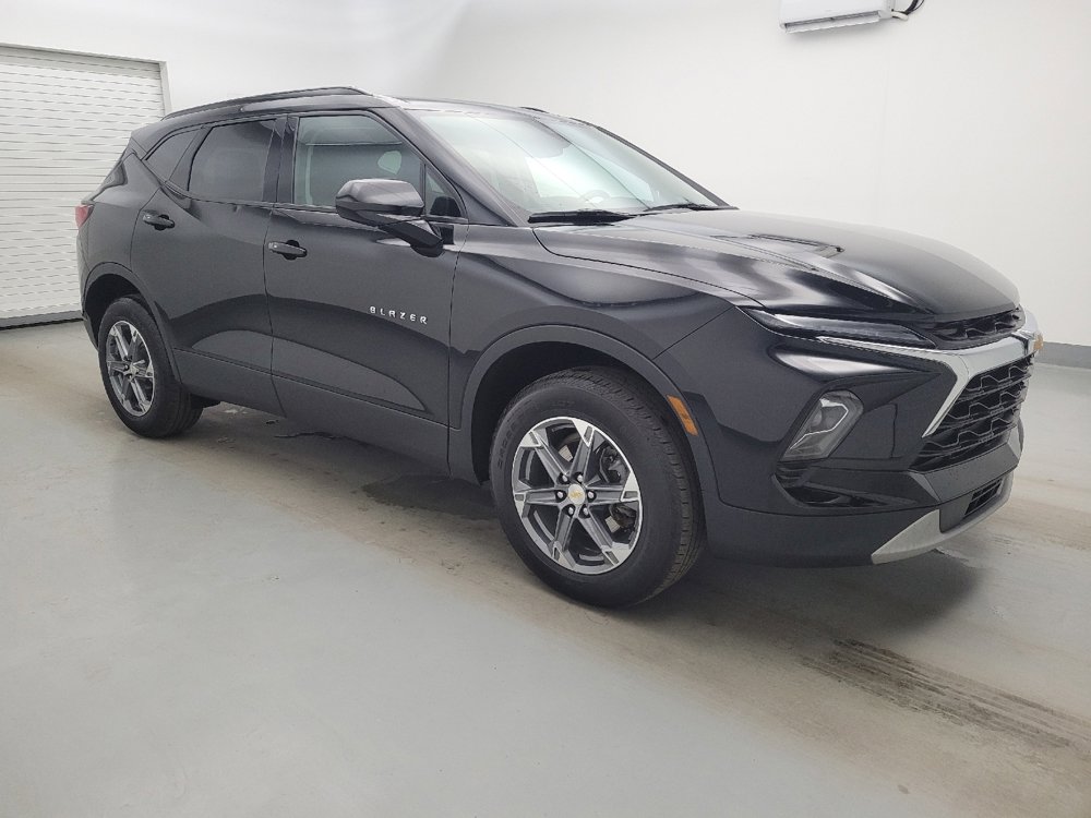 Used 2024 Chevrolet Blazer LT w/ Convenience Package FWD image 11