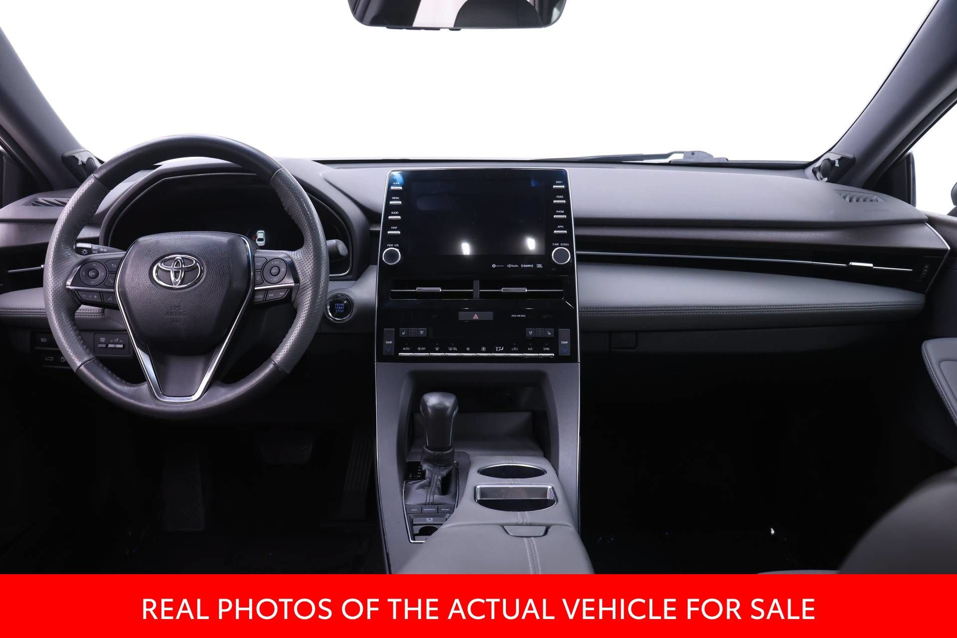 Certified 2019 Toyota Avalon Limited w/ Advanced Safety Package FWD image 5