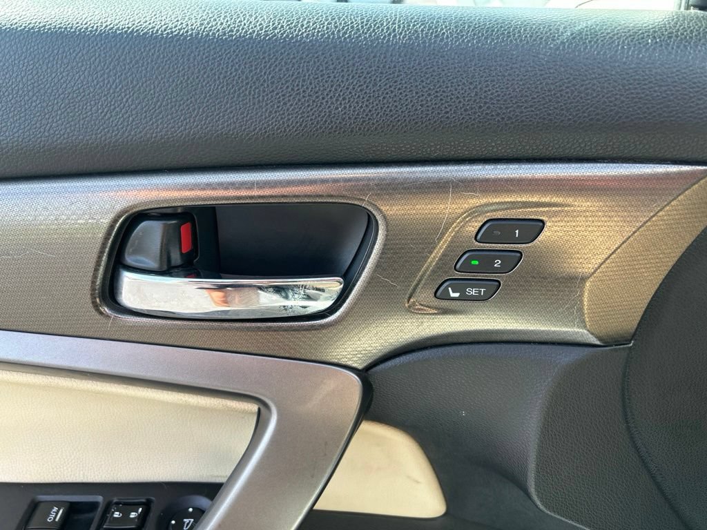 Used 2017 Honda Accord EX-L image 15
