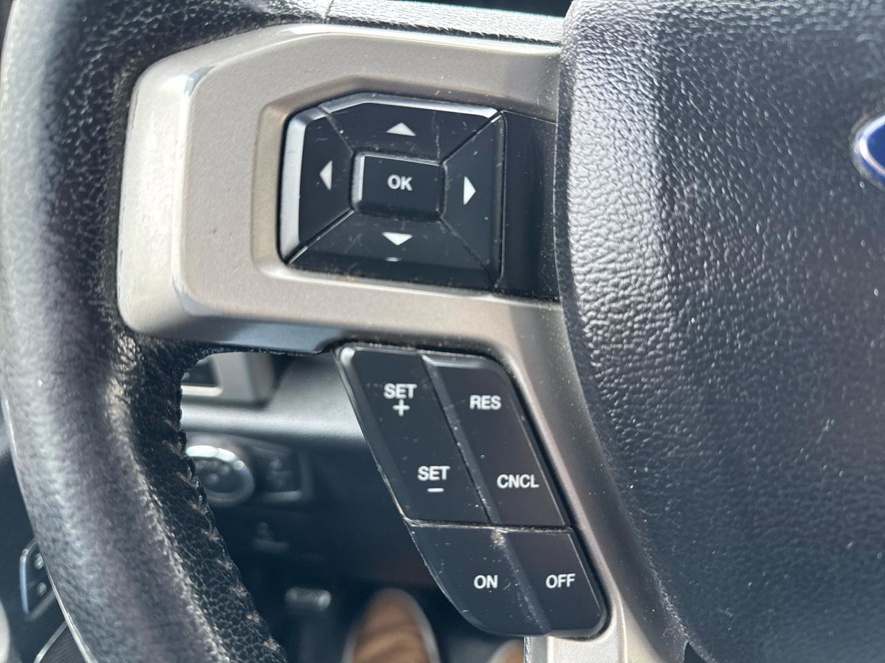 Used 2015 Ford F150 Lariat image 14