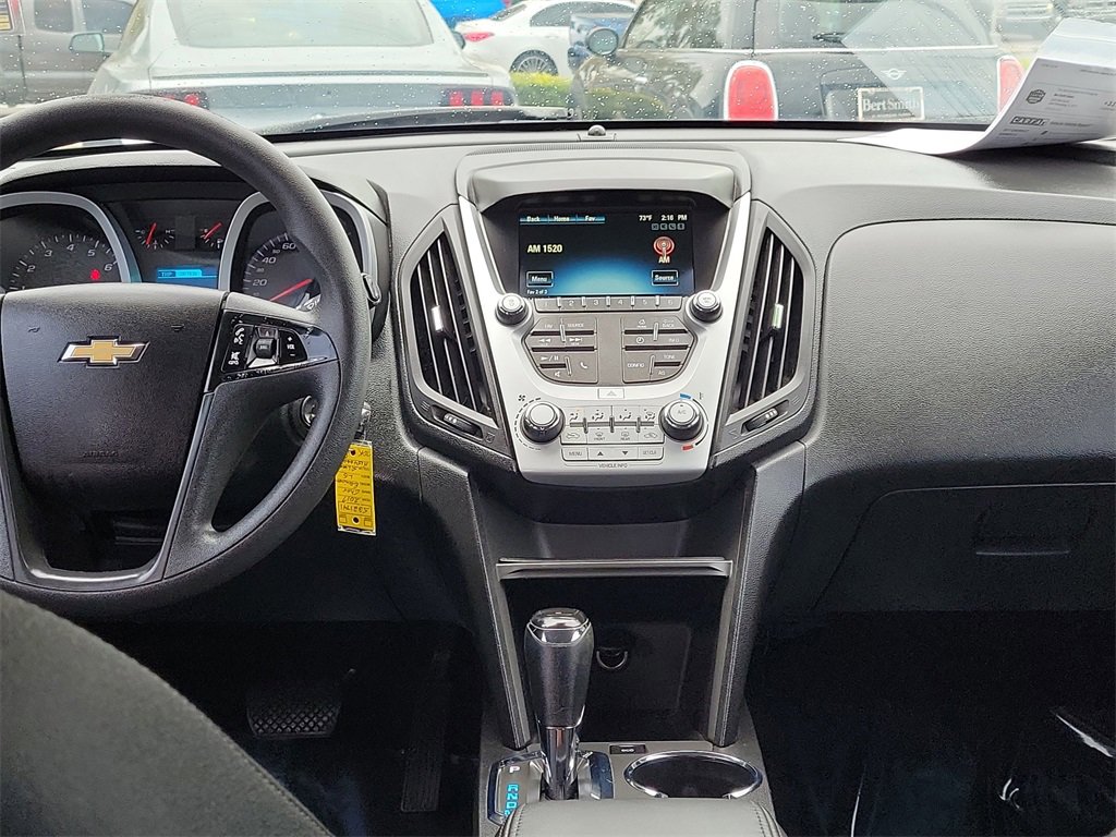 Used 2017 Chevrolet Equinox LS image 14