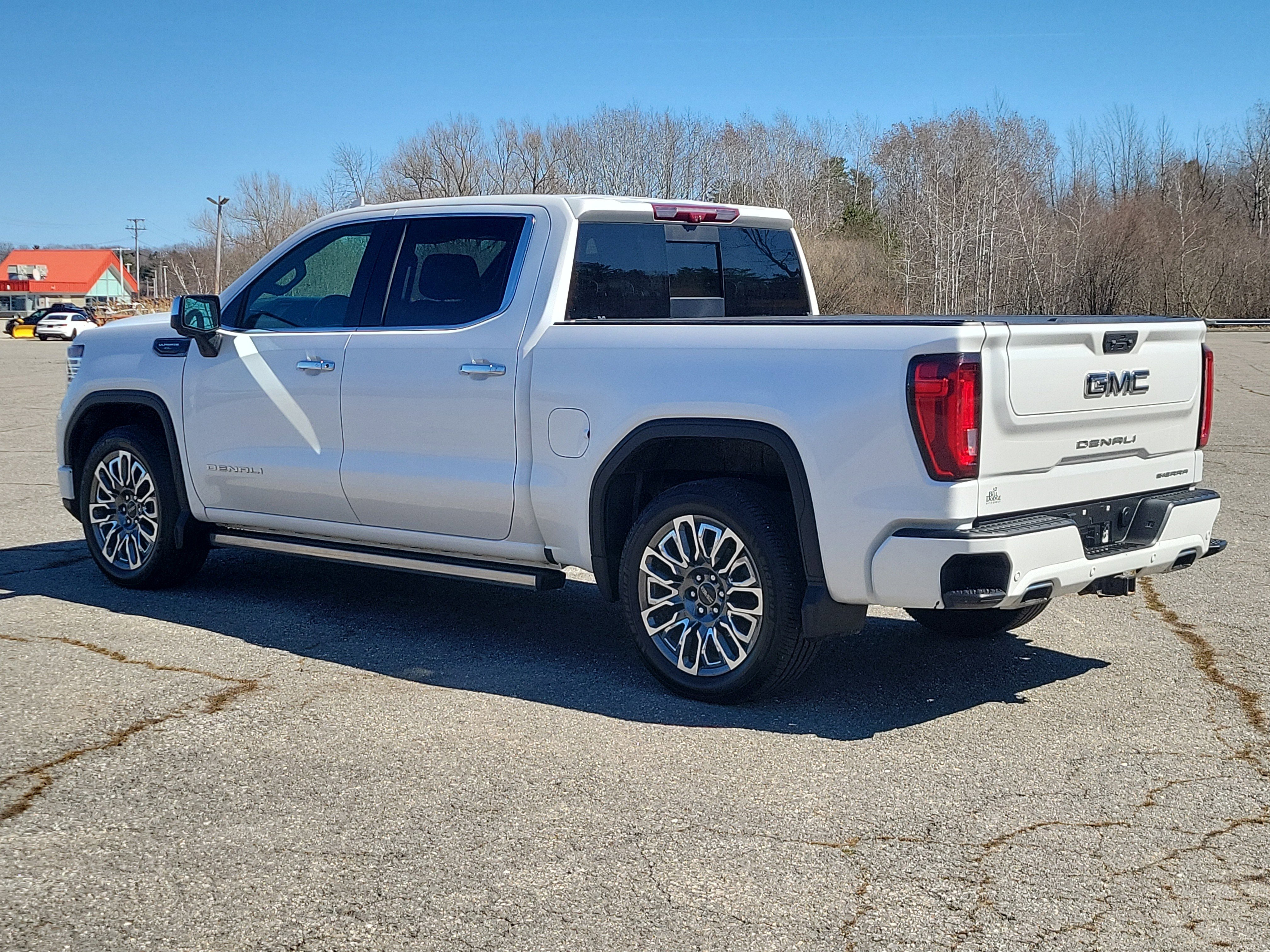 Used 2023 GMC Sierra 1500 Denali Ultimate AWD/4WD image 7