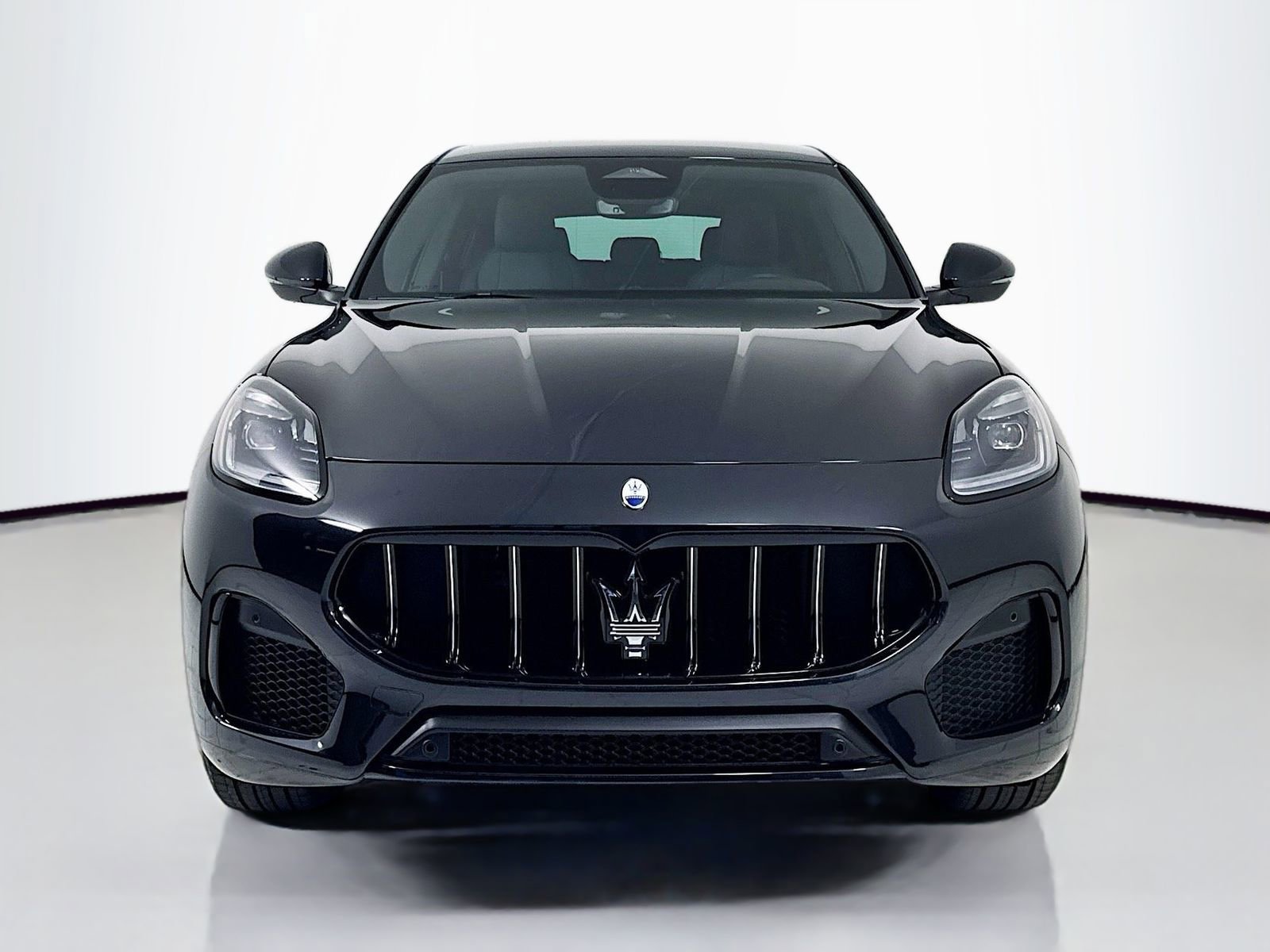 New 2025 Maserati Grecale GT AWD/4WD image 3