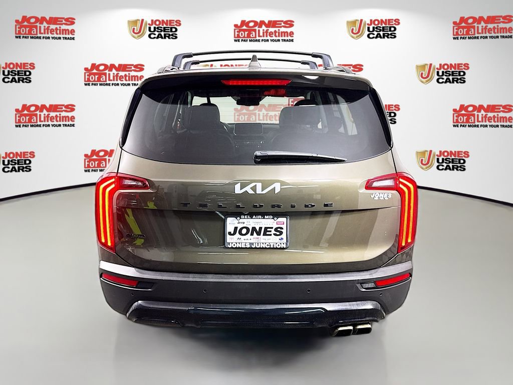 Used 2022 Kia Telluride EX w/ EX Premium Package image 16