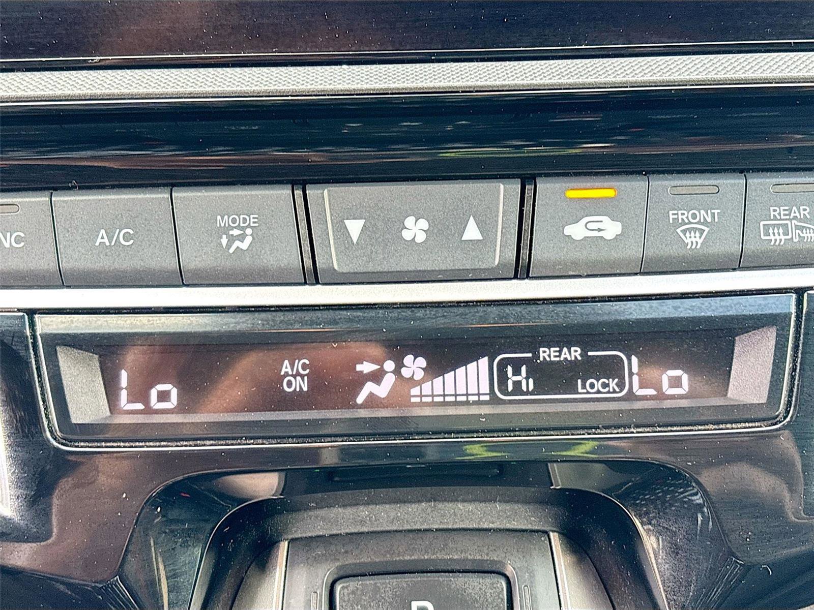 Used 2025 Honda Odyssey Sport-L image 16