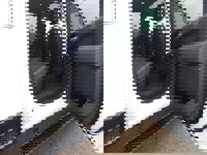 Used 2021 GMC Sierra 3500 Denali w/ Denali Ultimate Package image 14