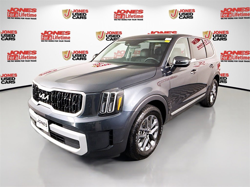 Used 2024 Kia Telluride LX image 14