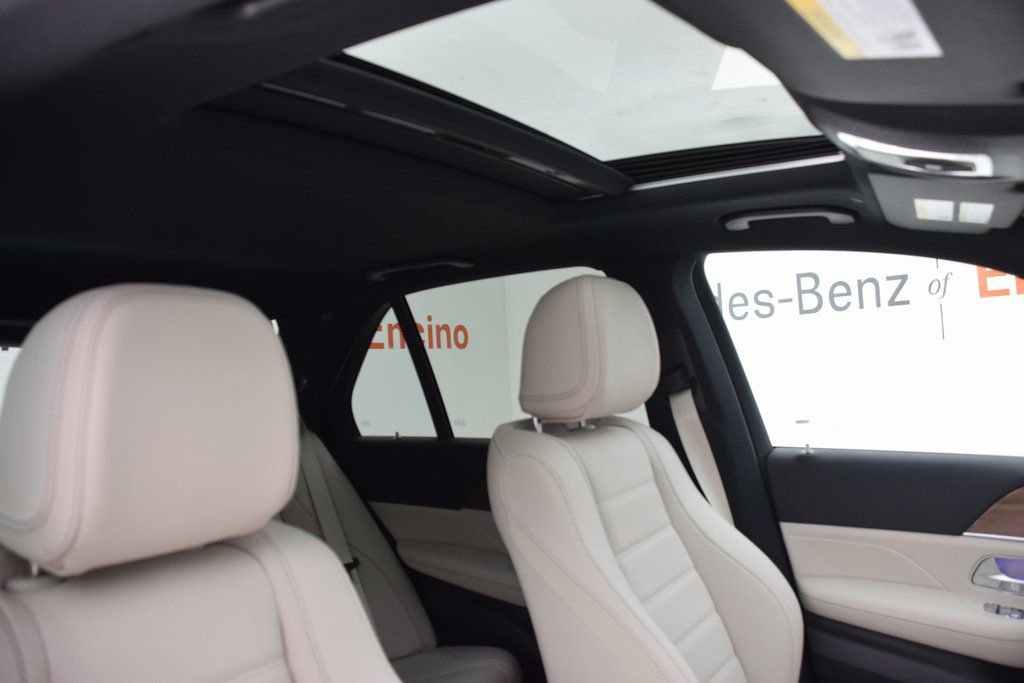 New 2026 Mercedes-Benz GLE 580 4MATIC image 17