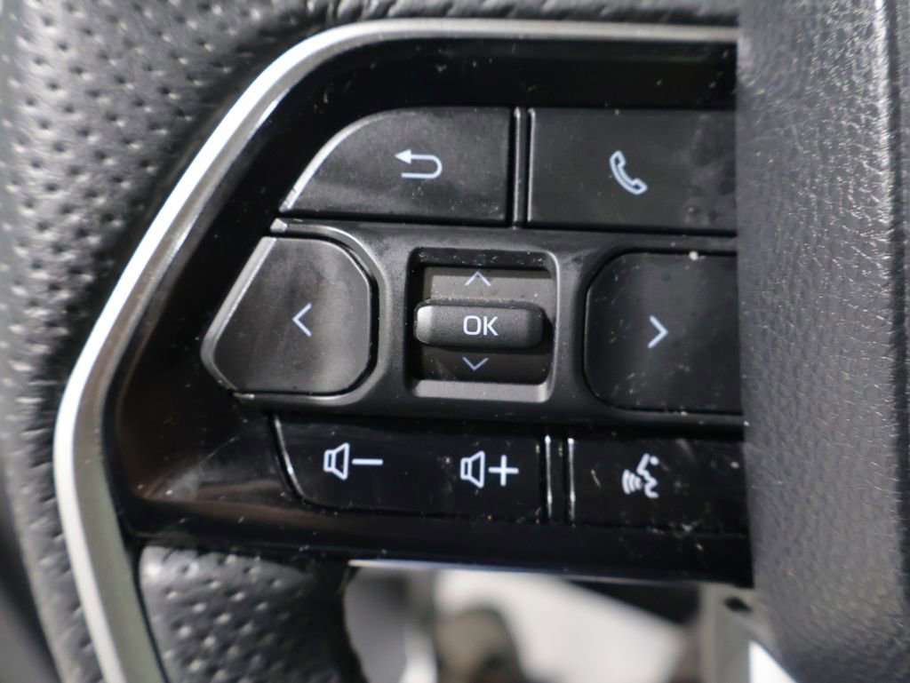 Used 2024 Toyota Sequoia Capstone AWD/4WD image 34