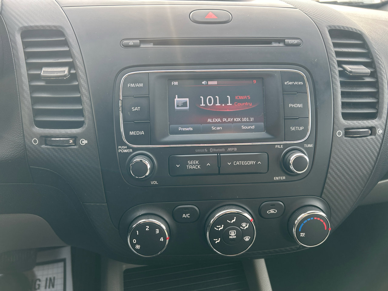 Used 2014 Kia Forte EX image 19