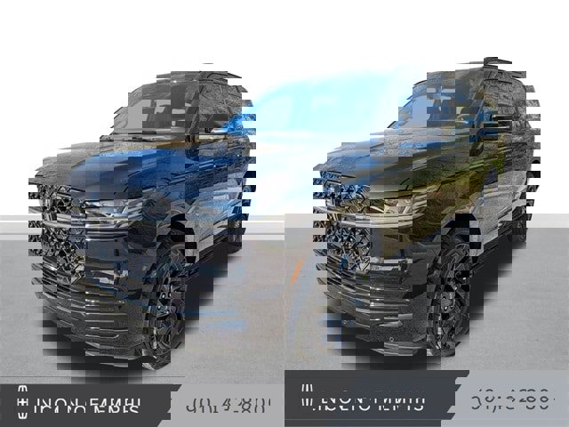 New 2025 Lincoln Navigator Reserve w/ Jet Appearance Package image 1