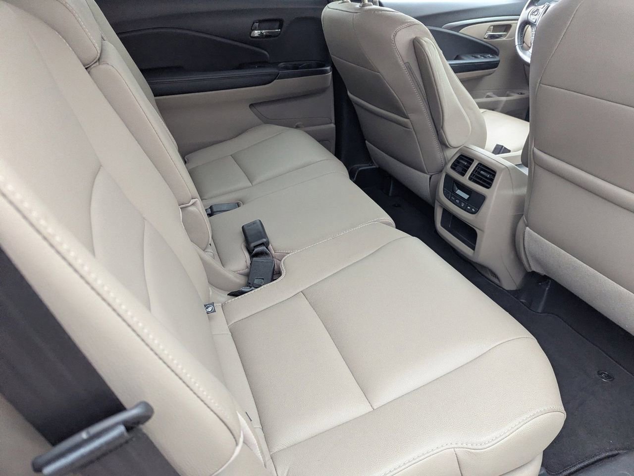 Used 2017 Honda Pilot EX-L image 11