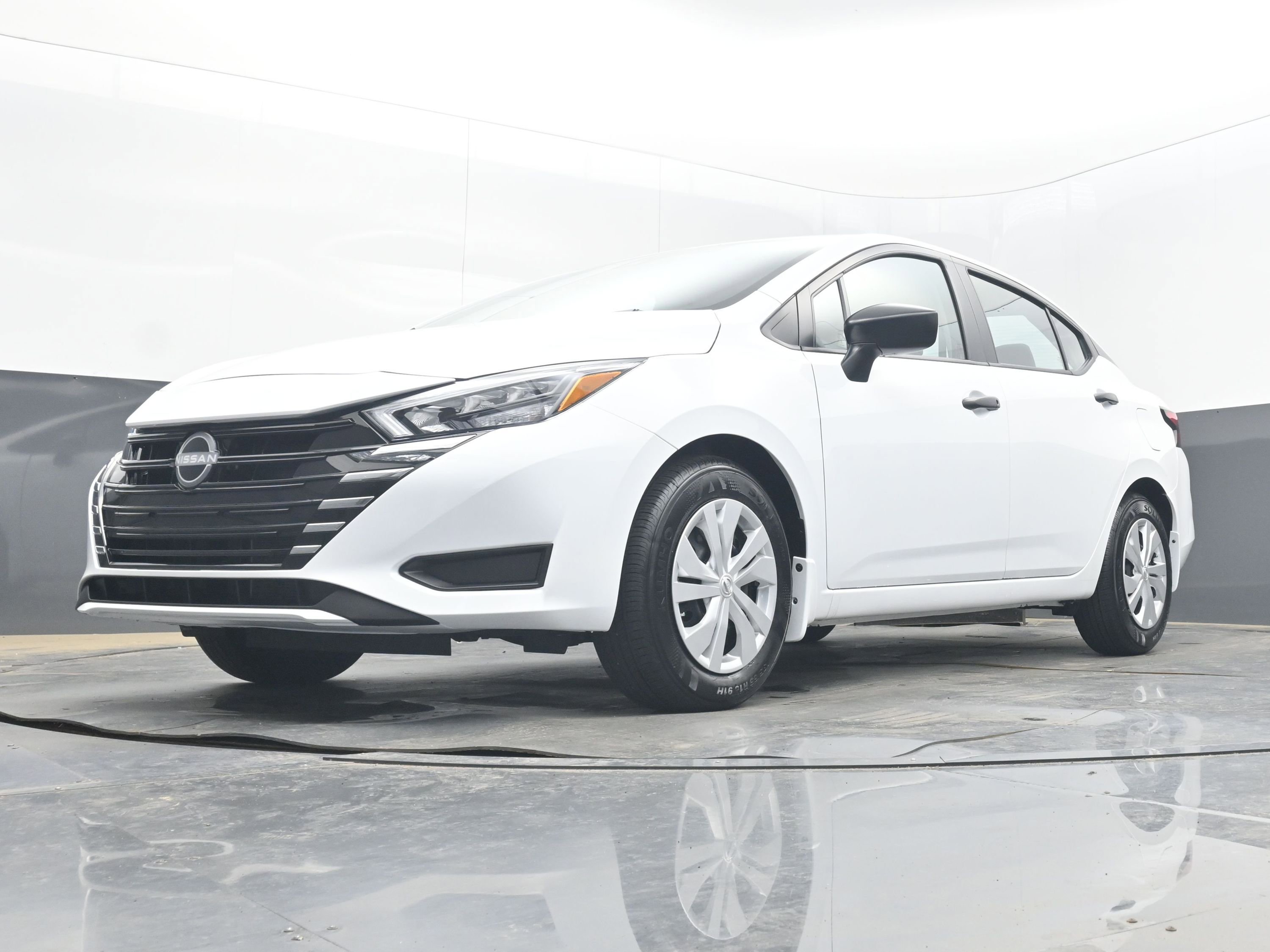 Certified 2025 Nissan Versa S w/ Trunk Package image 24