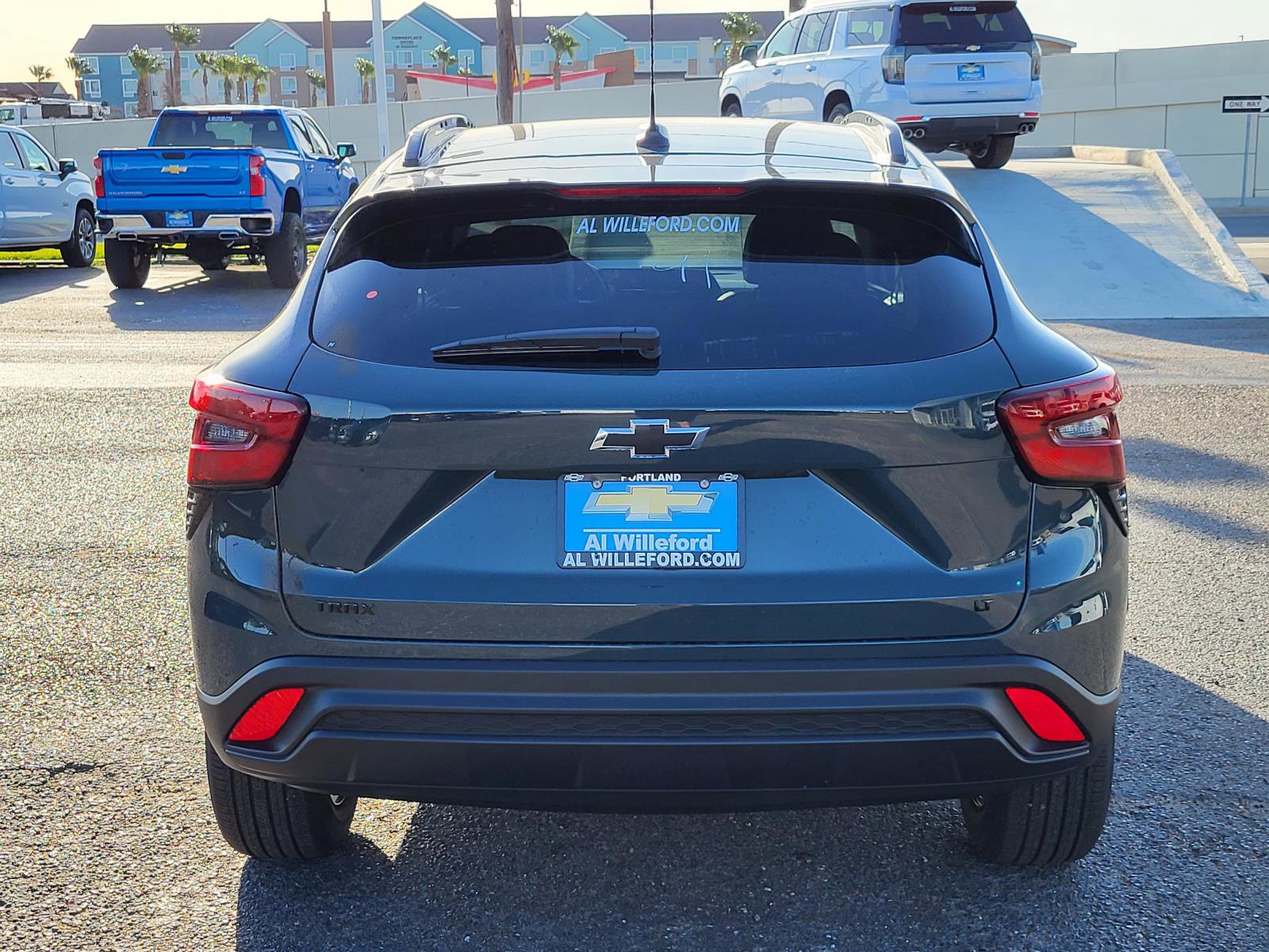 New 2026 Chevrolet Trax LT w/ Midnight Edition FWD image 4