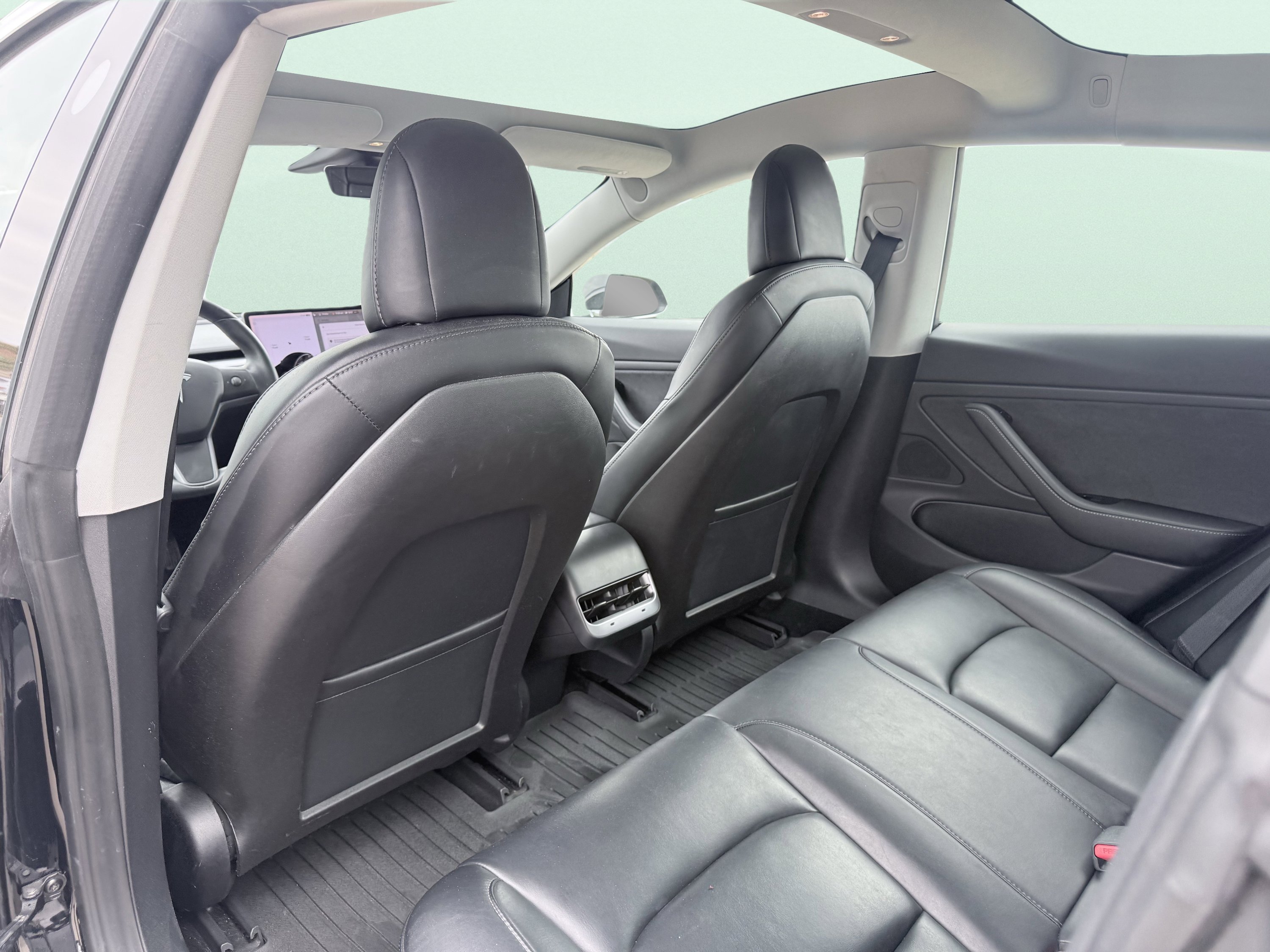 Used 2018 Tesla Model 3 Mid Range image 28