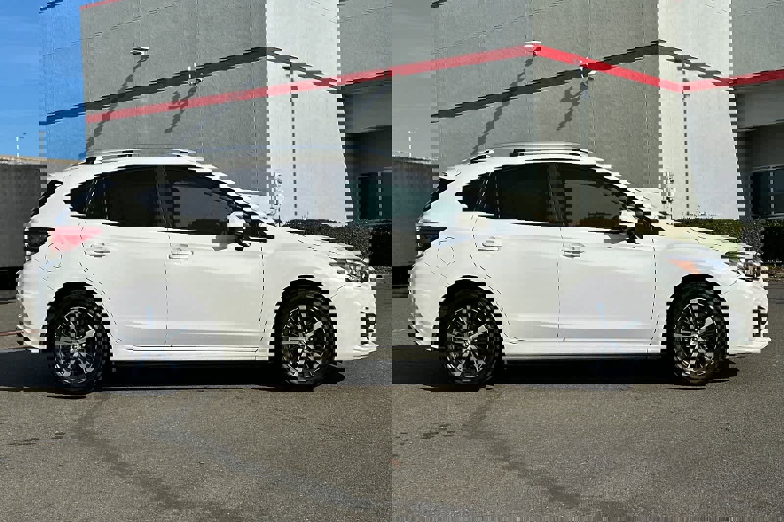 Used 2019 Subaru Impreza 2.0i Premium image 6